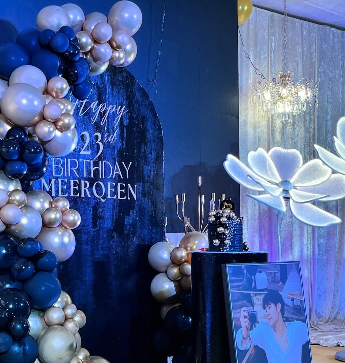 Black and gold balloon setup for Meerqeen’s 23rd birthday celebration